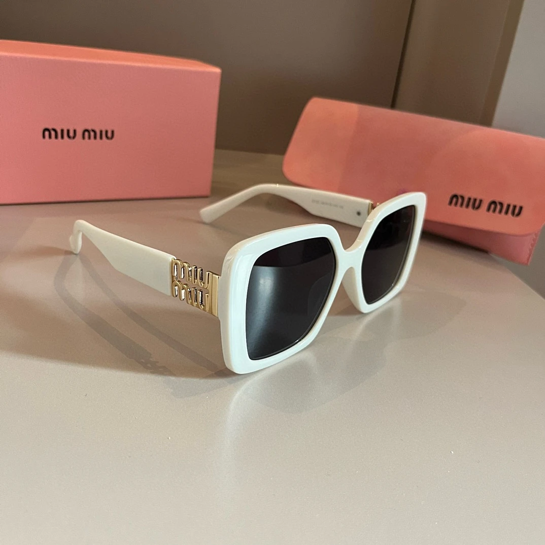 Miu Miu Eyewear — daca9f3d
