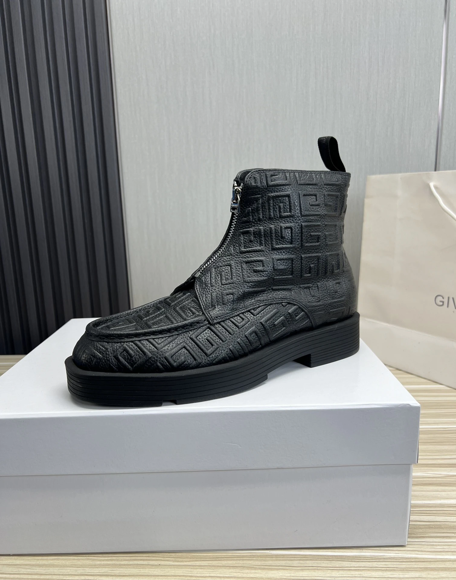 Givenchy Boots — ef97fecd