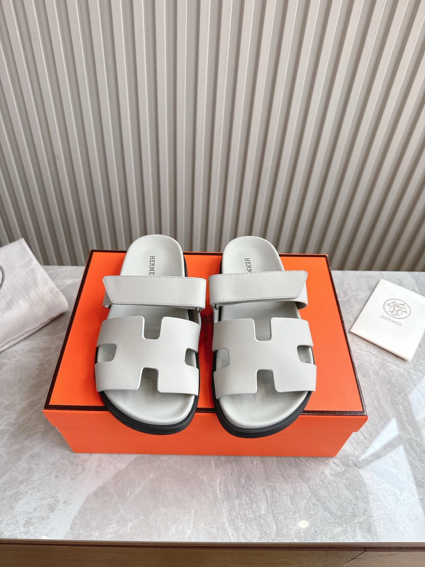 Hermès Slippers — 38ff519e