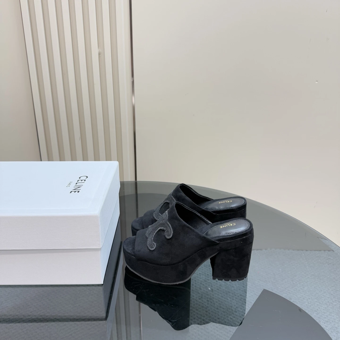 Celine Slippers — 3bdc9932