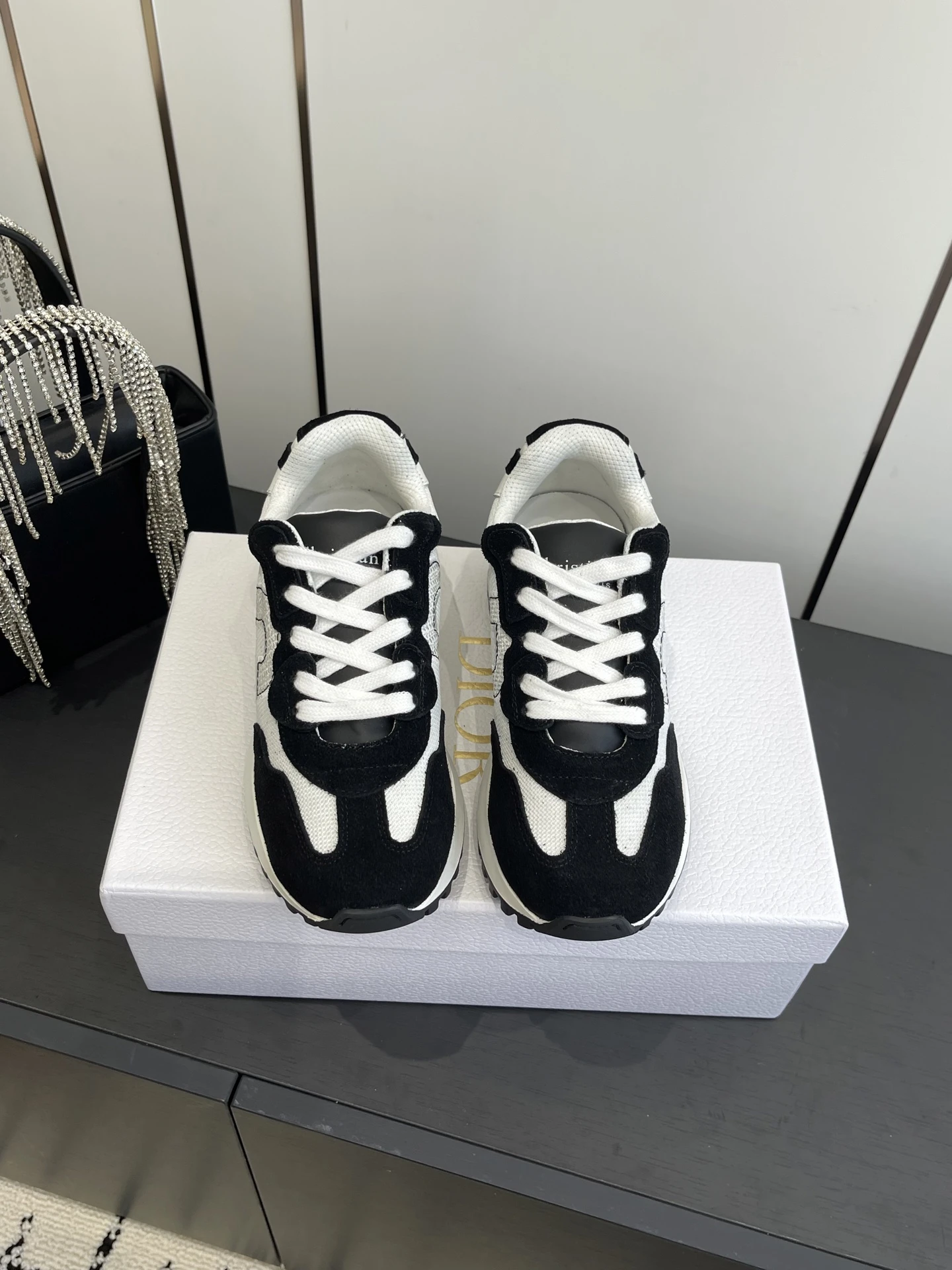 Dior Sneakers — e34dbe17