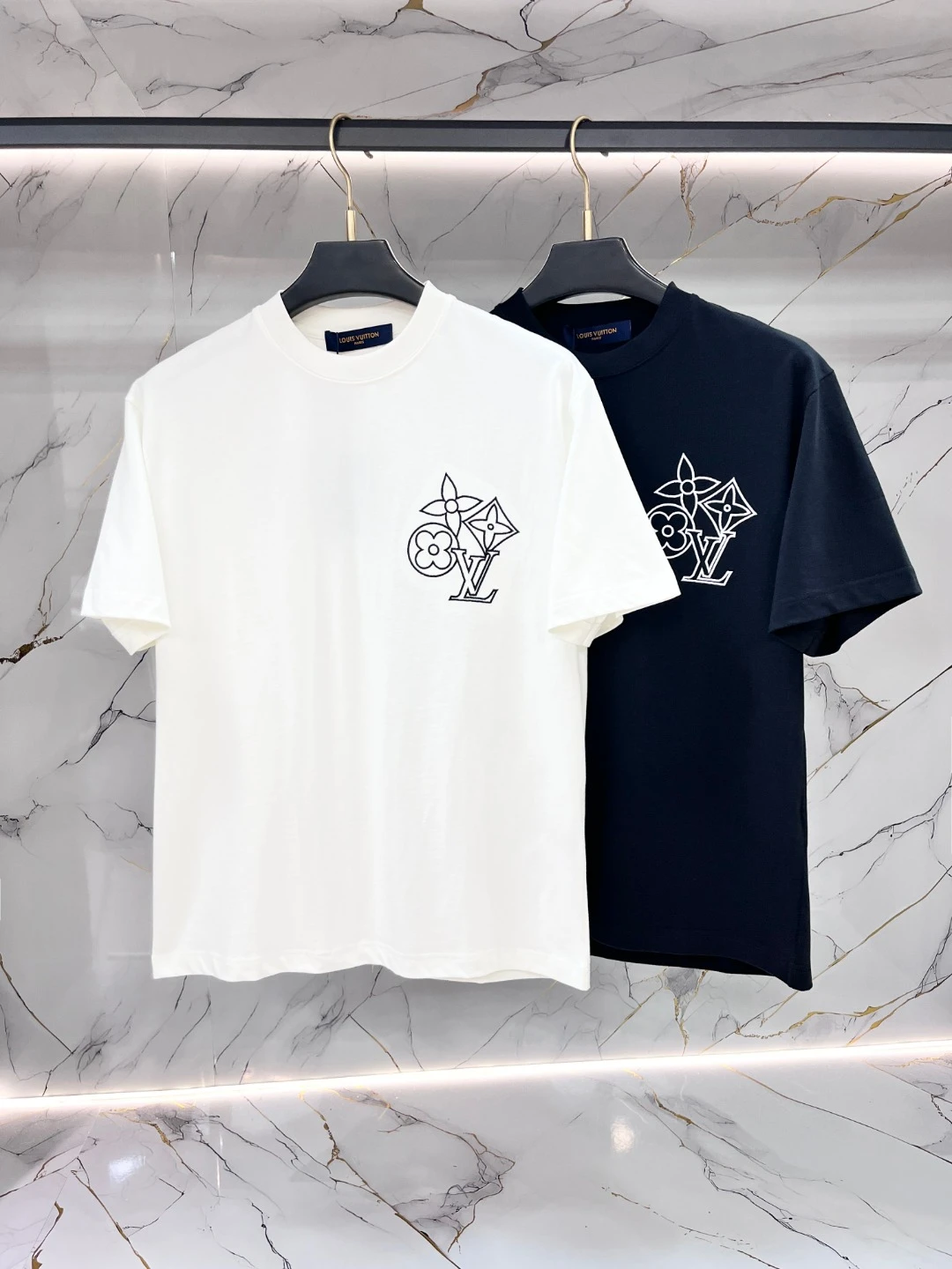 Louis Vuitton T-Shirt — 281d4c6d