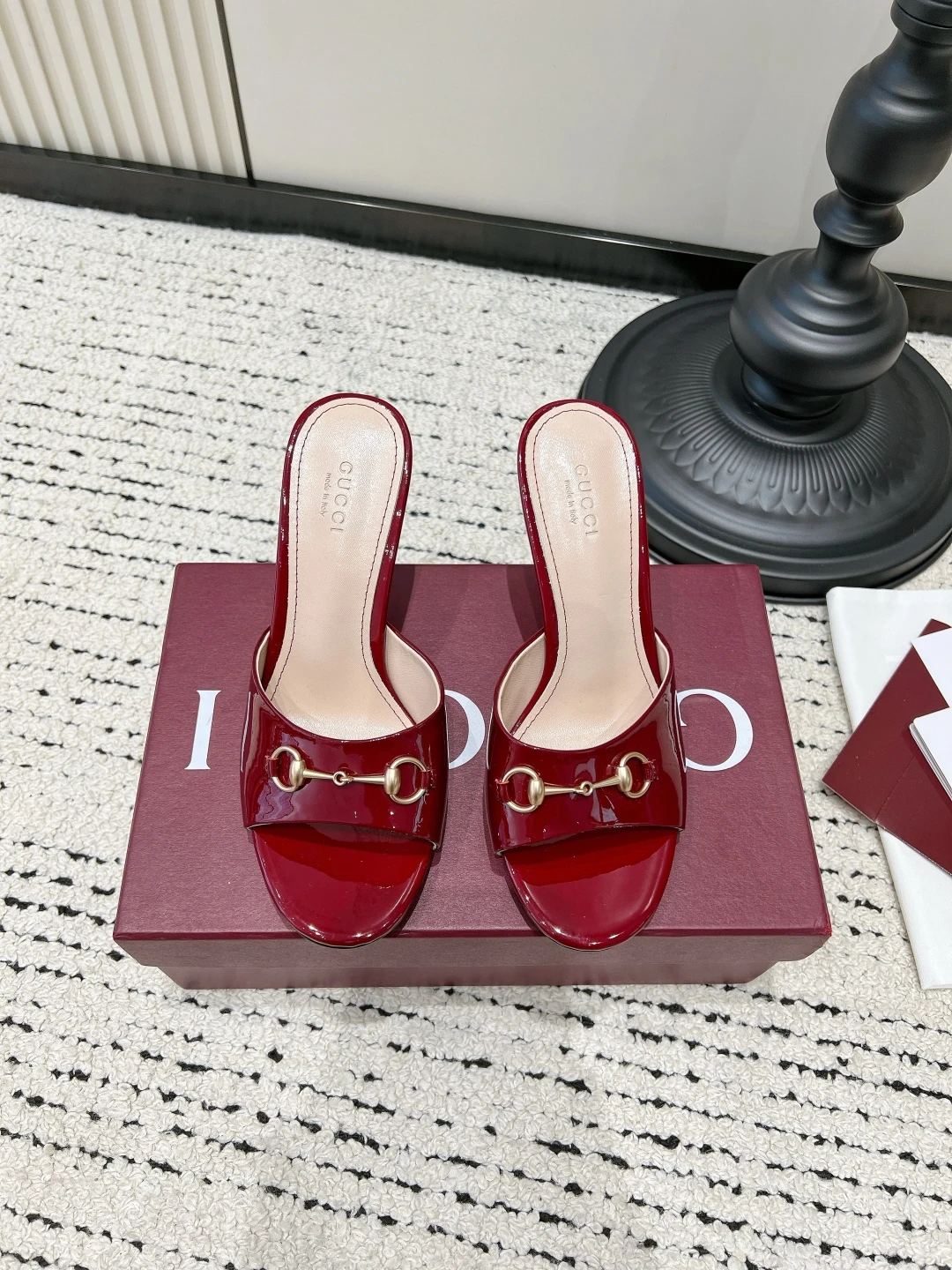 Gucci Slippers — a59e18bb