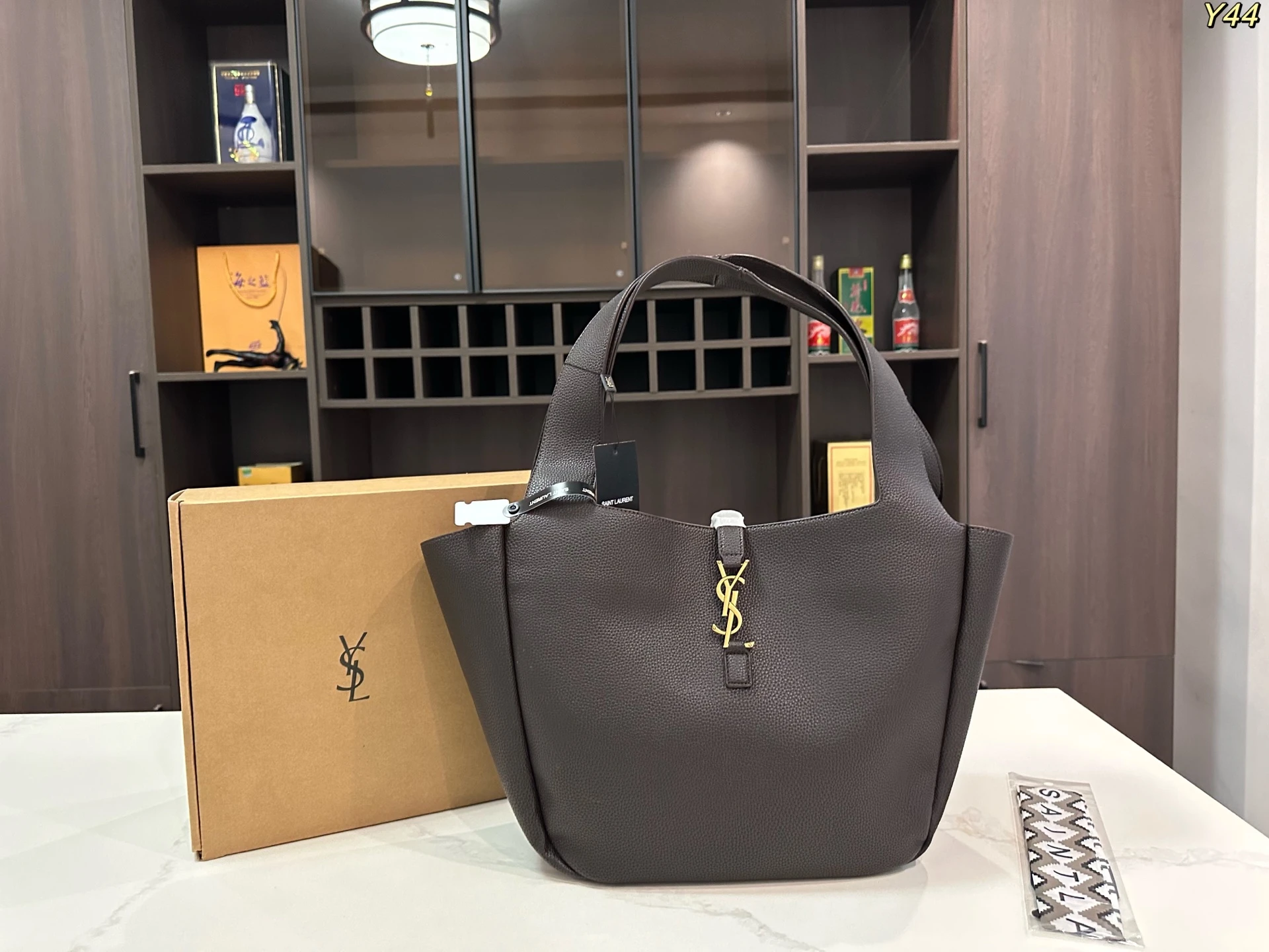 Saint Laurent Bag — 980e8d77