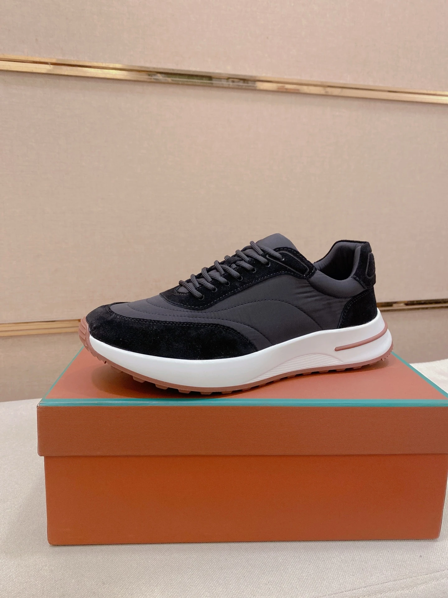 Loro Piana Sneakers — 3ff8e426