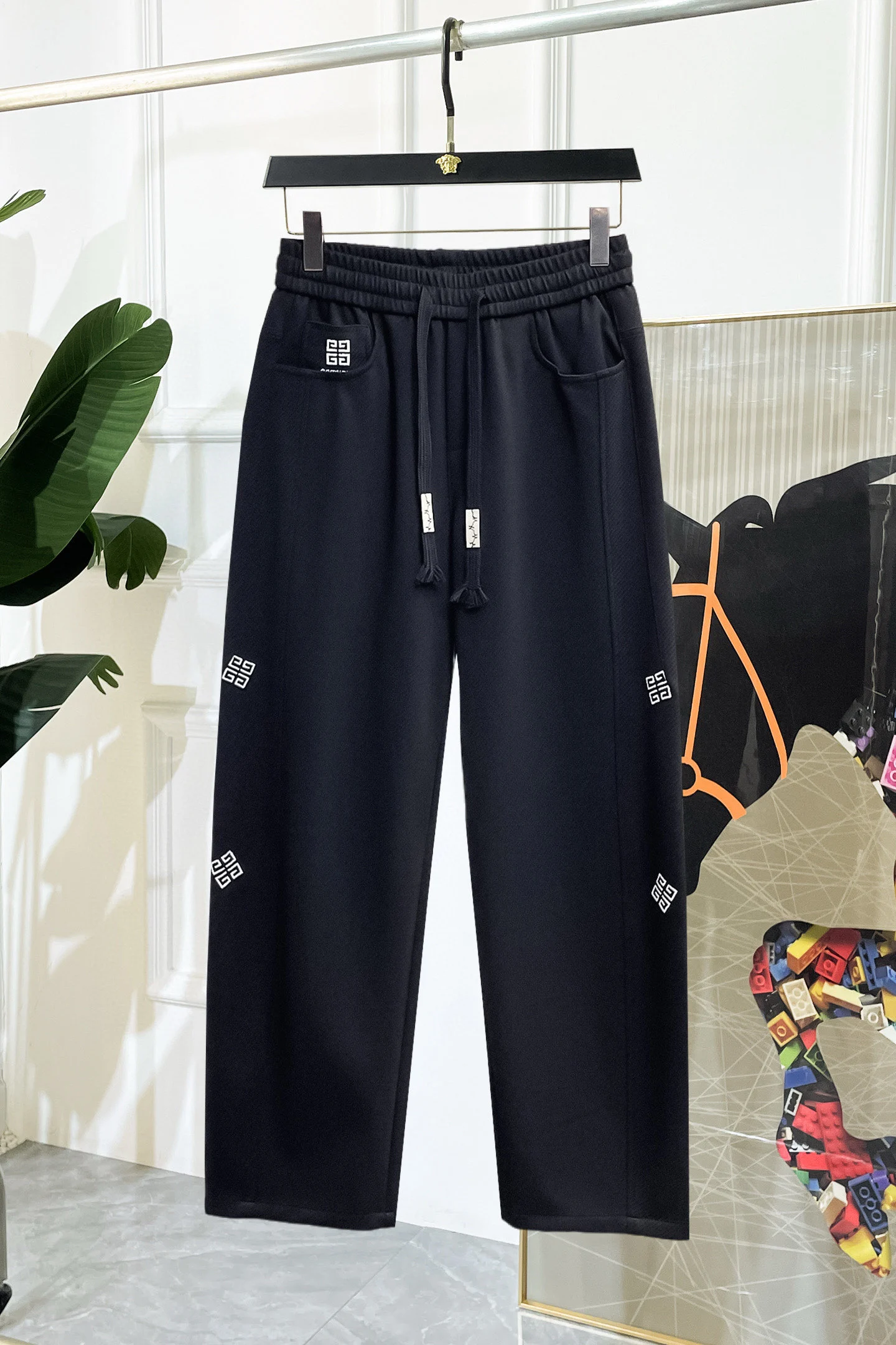 Givenchy Trousers — 40ab96c4