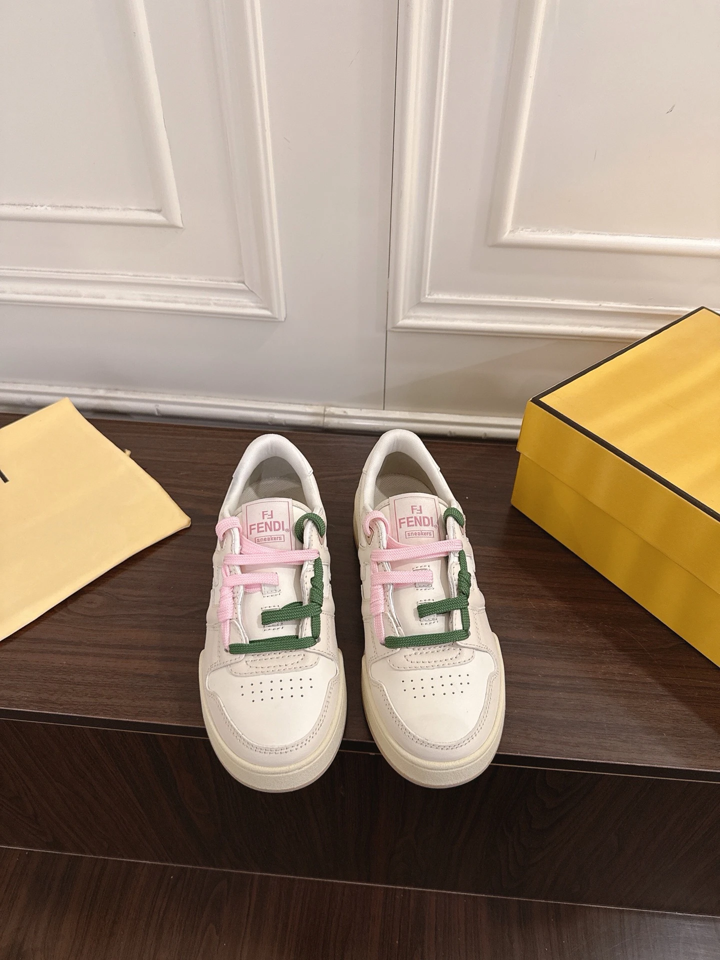 Fendi Sneakers — ffbef5d1