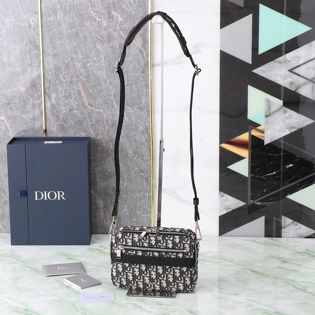 Dior Bag — d638a899