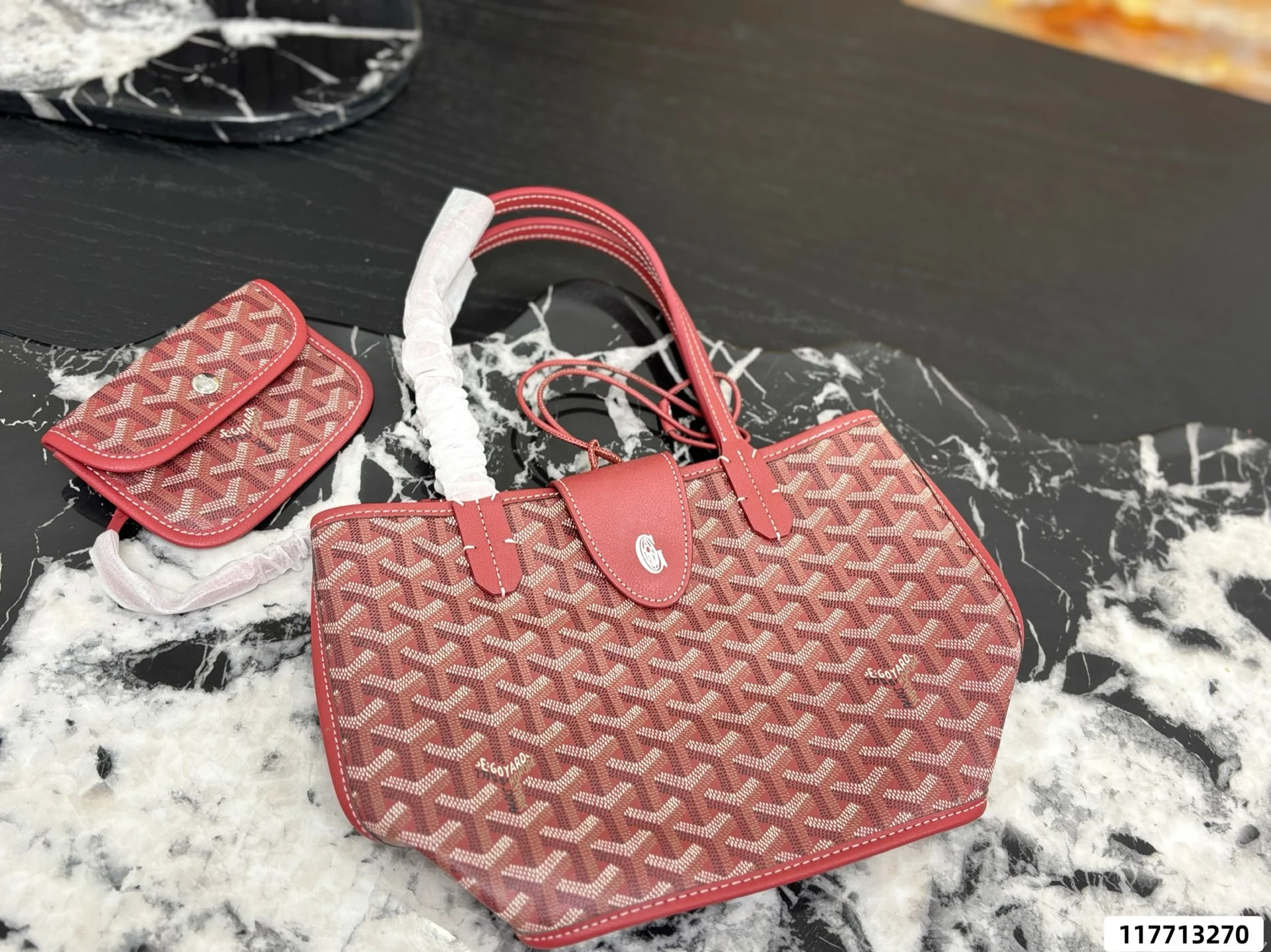Goyard Bag — 6898c2d0
