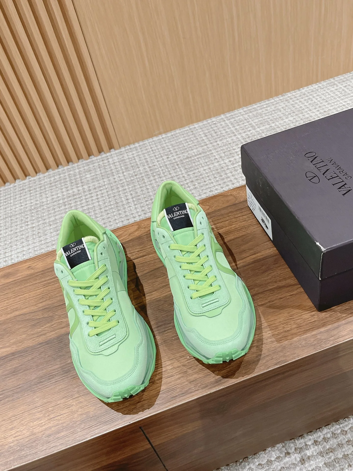 Valentino Sneakers — e35fb199