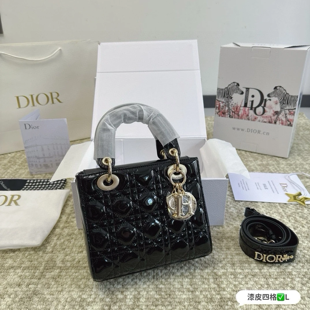 Dior Bag — f7aef535