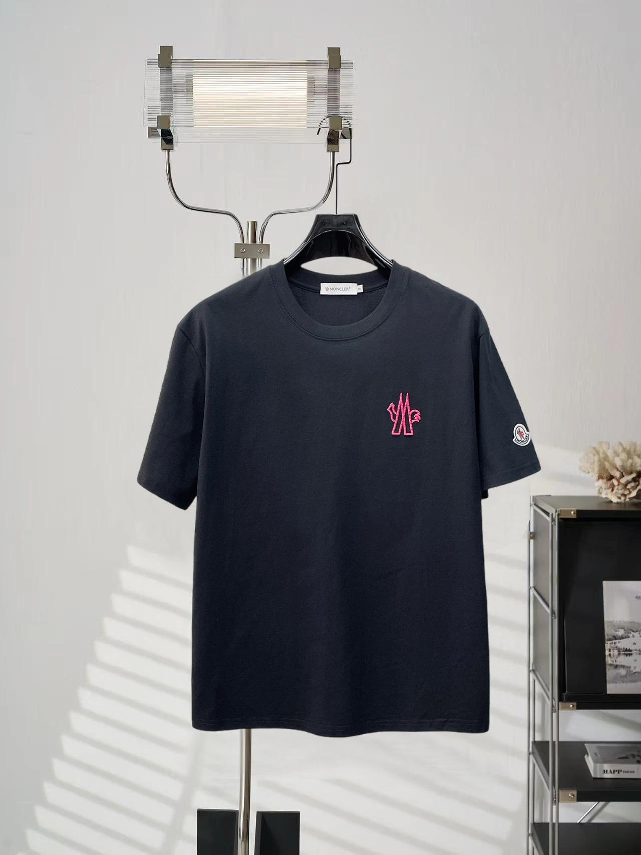 Moncler T-Shirt — 82fbb268