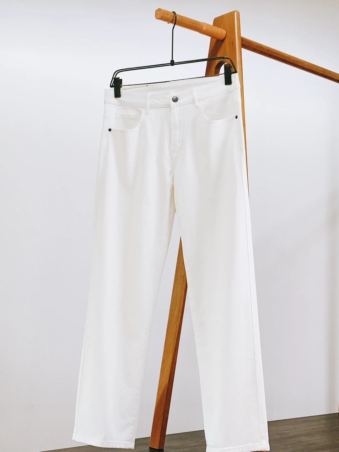 Louis Vuitton Jeans — 3d2e9b7a