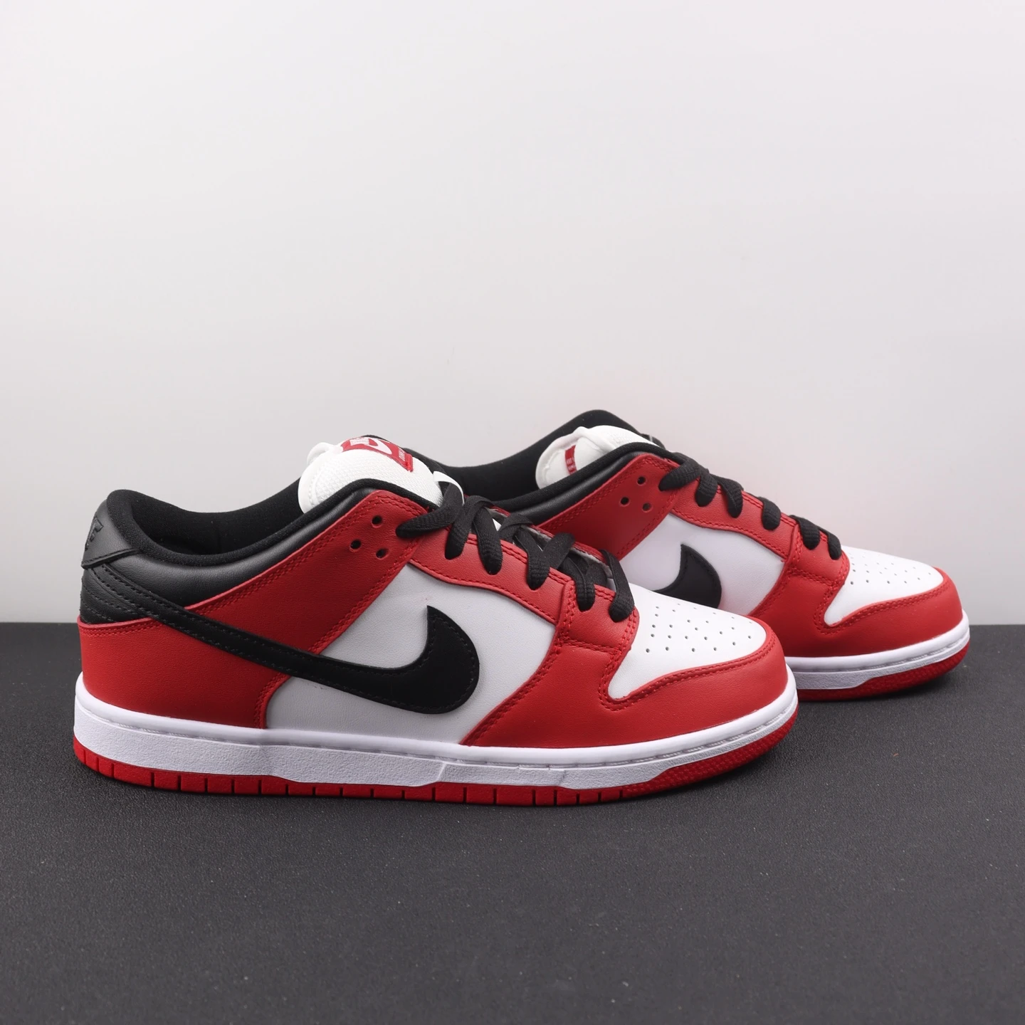 Nike Shoes — 756e84b3