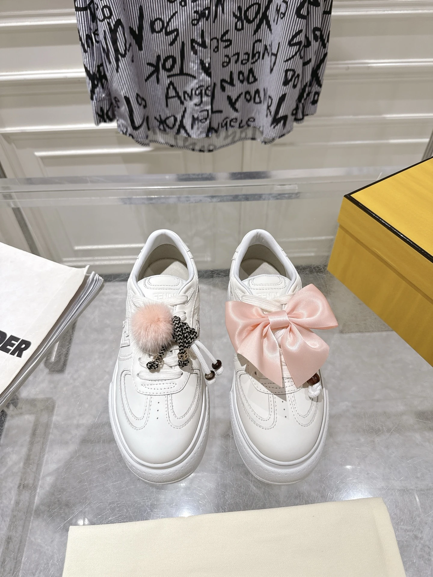 Fendi Sneakers — 4d8847ca