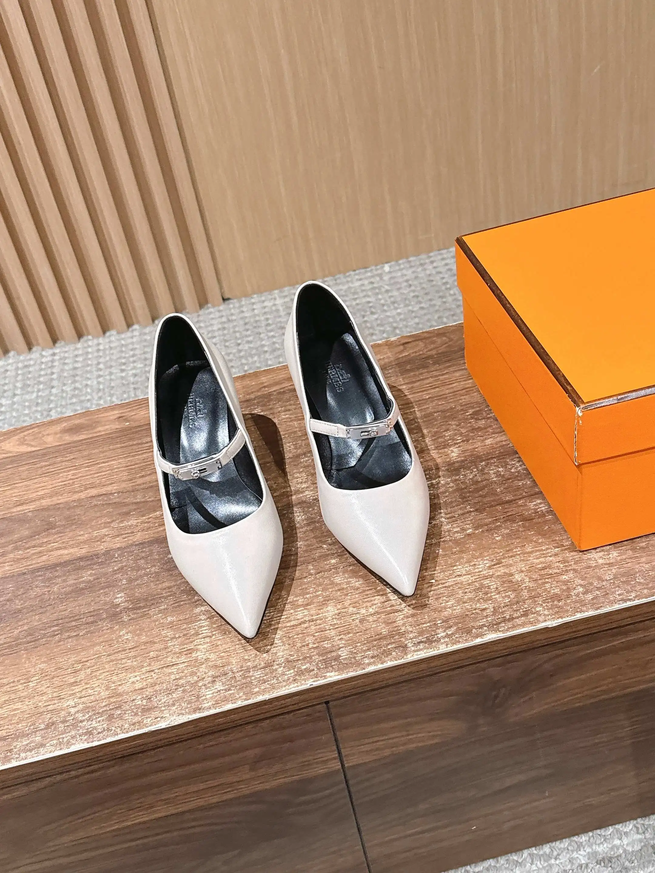 Hermès Shoes — aa1530a4