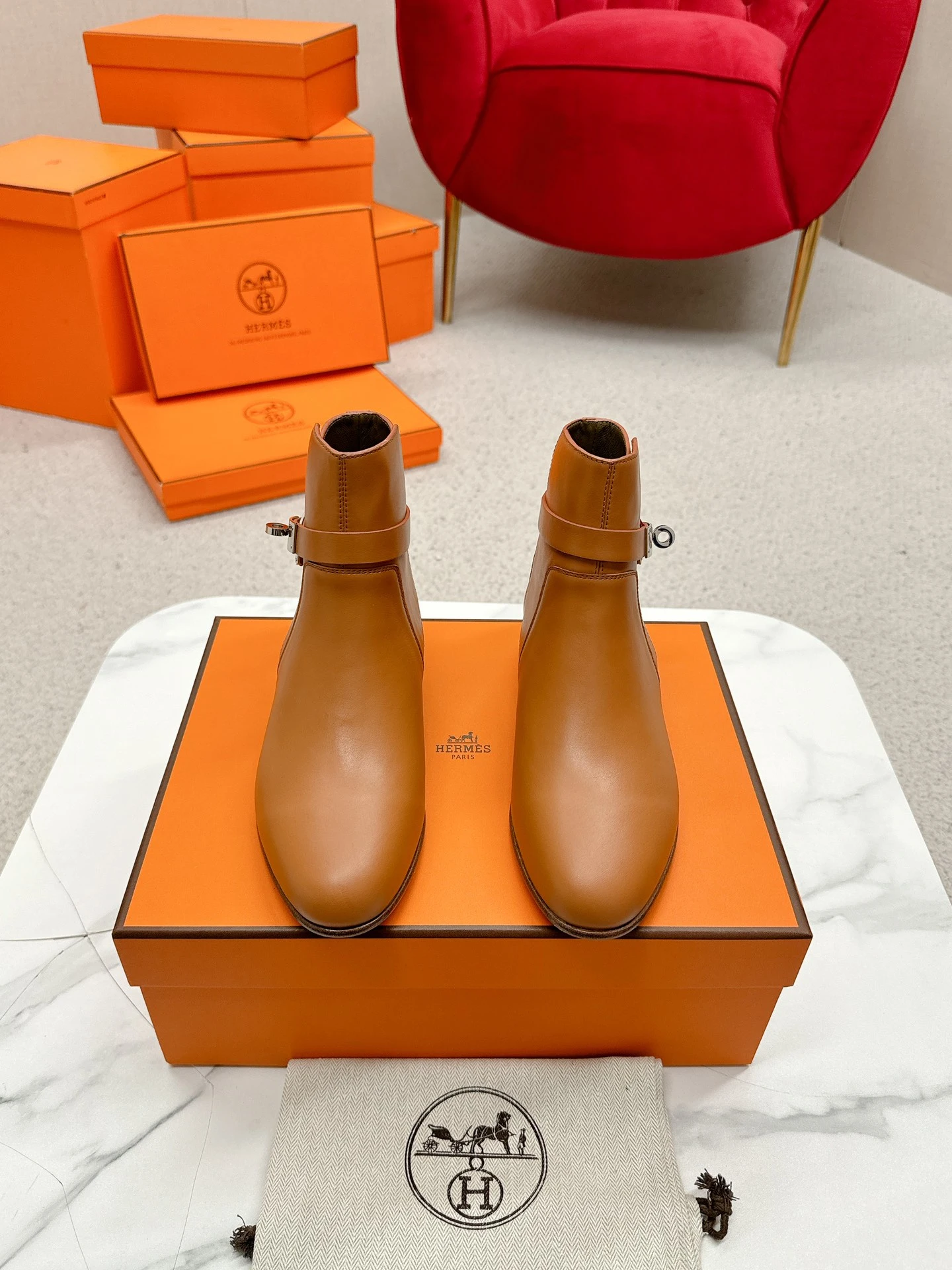 Boots — 5254b587