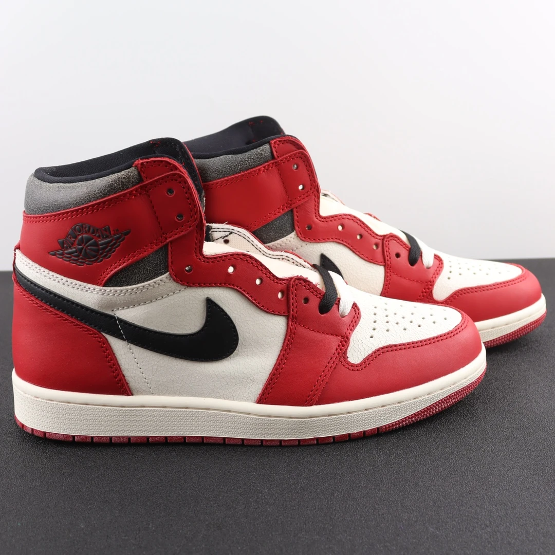 Nike Shoes — 4d6e2a8f