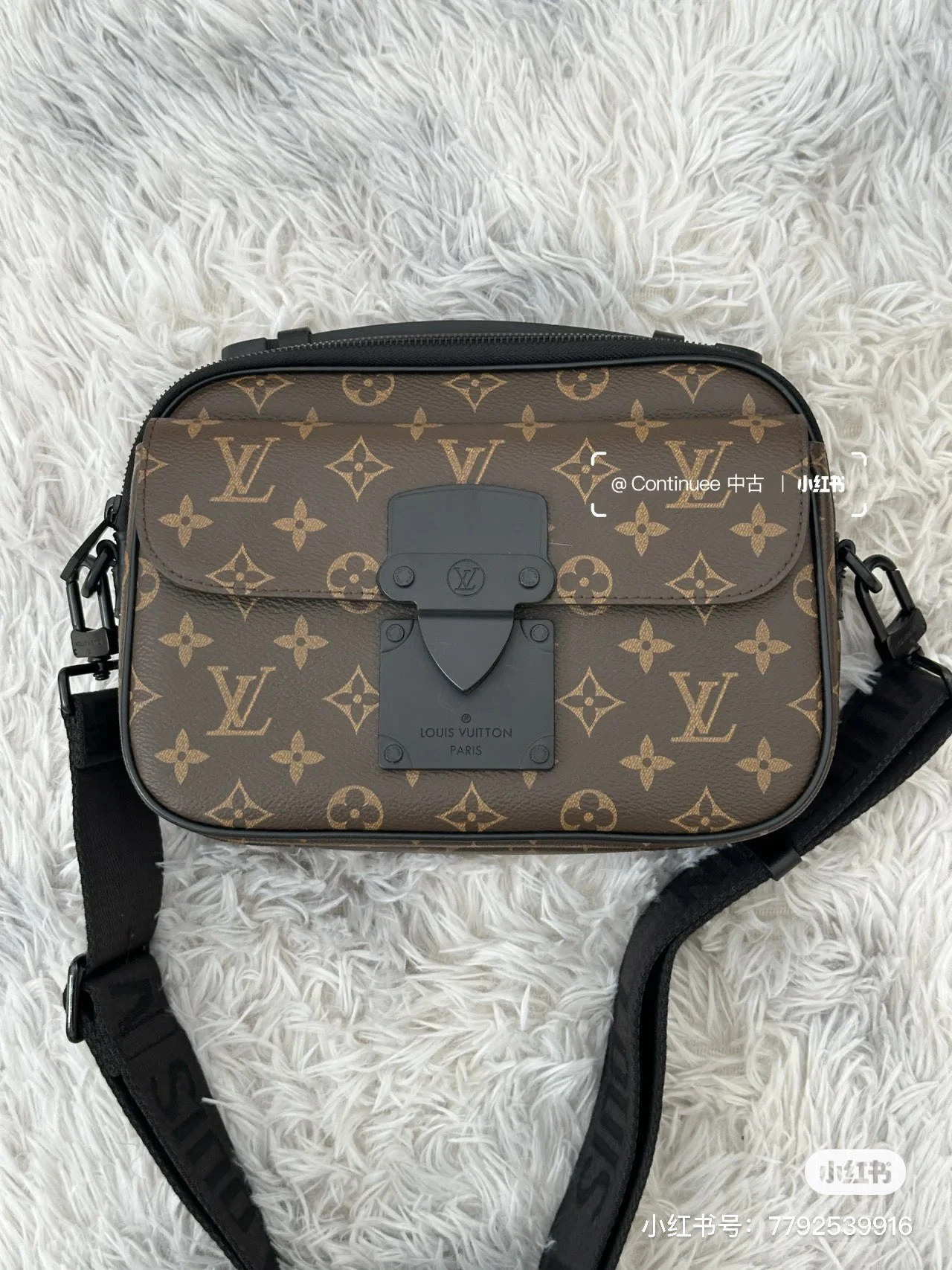 Louis Vuitton Bag — f64c3b92