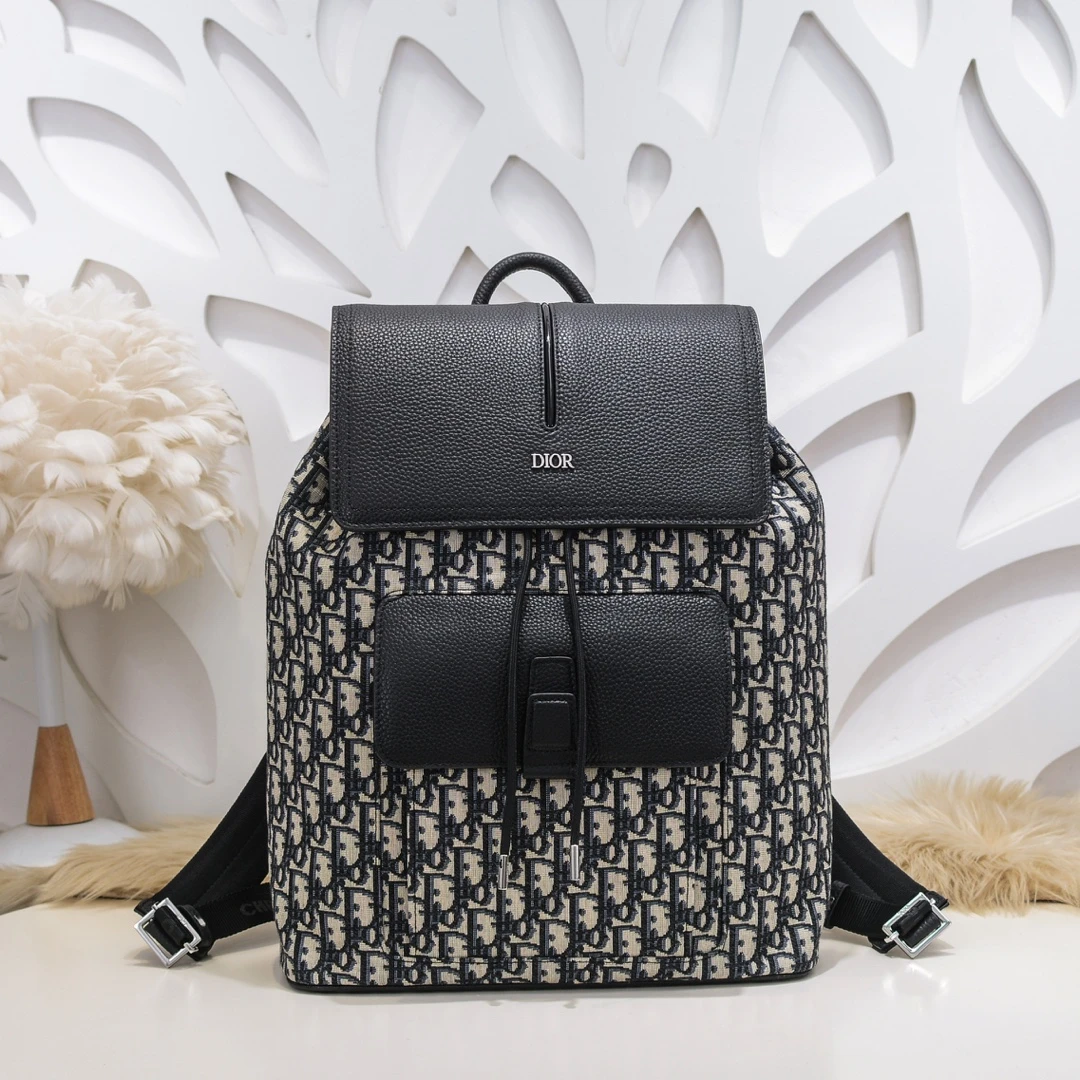 Dior Bag — e8124eb1