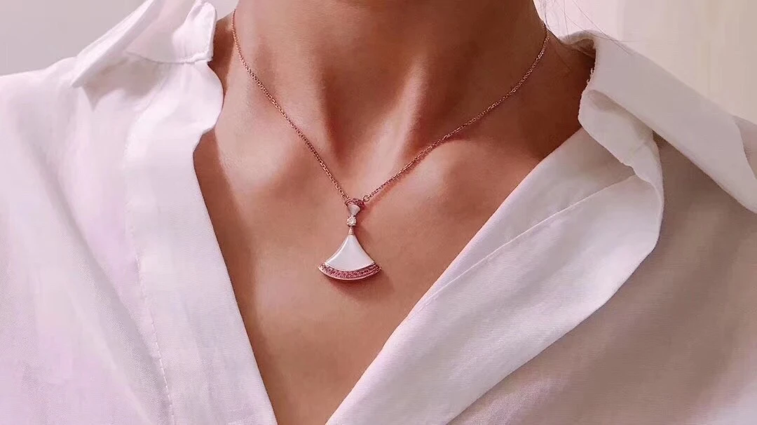 Bvlgari Jewellery — fe350e74