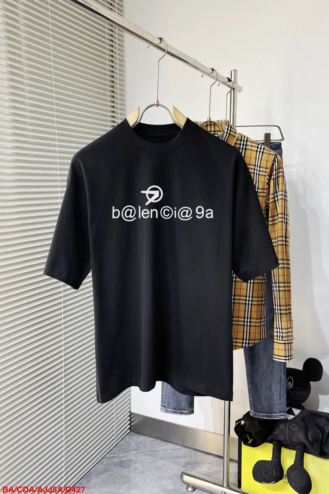 Balenciaga T-Shirt — b3a1ed78