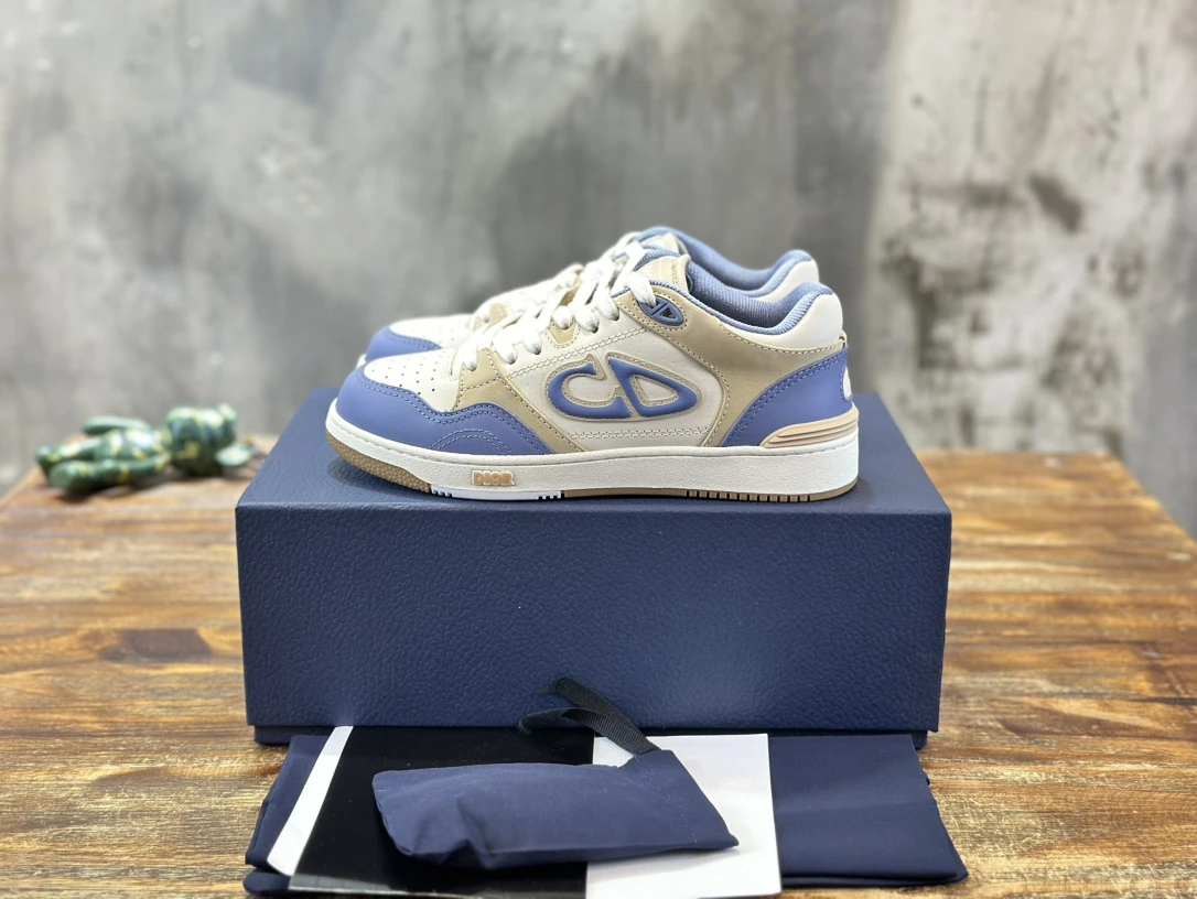 Dior Sneakers — 4bd3bb5a