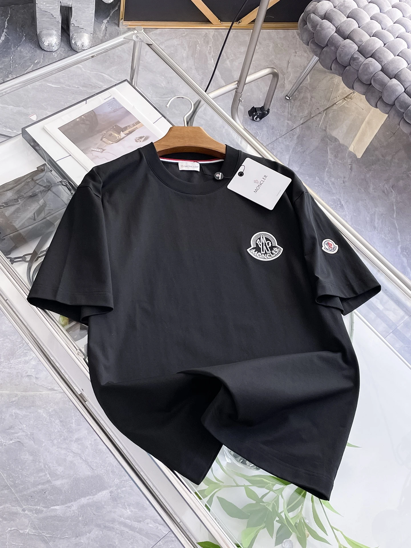 Moncler T-Shirt — c4598eee