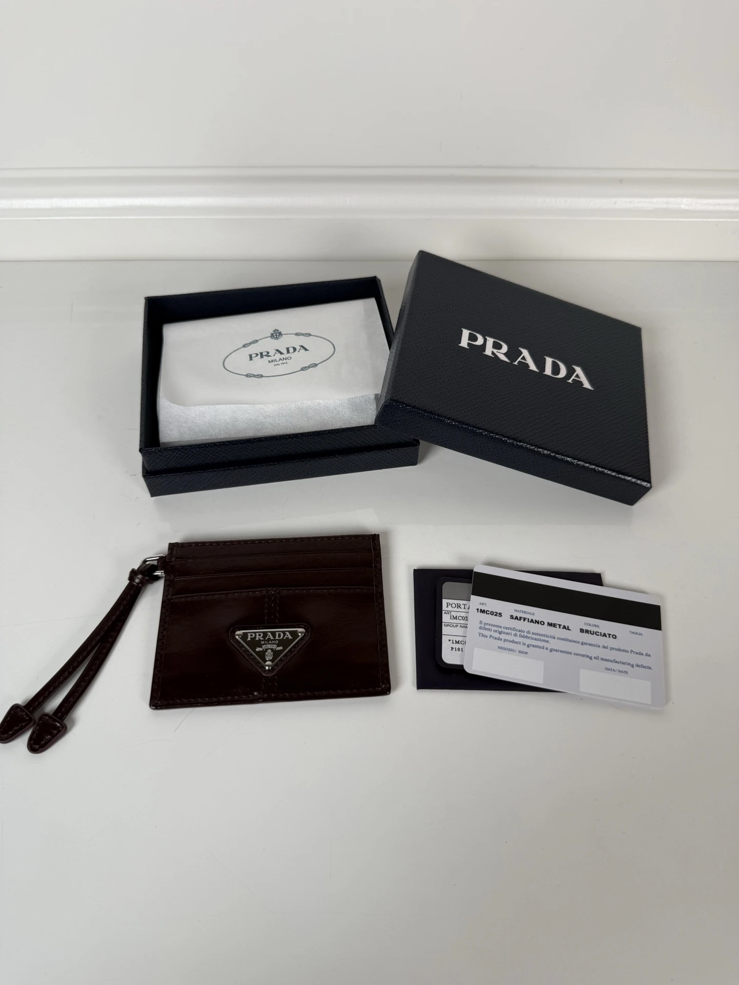 Cardholders — 47e73169