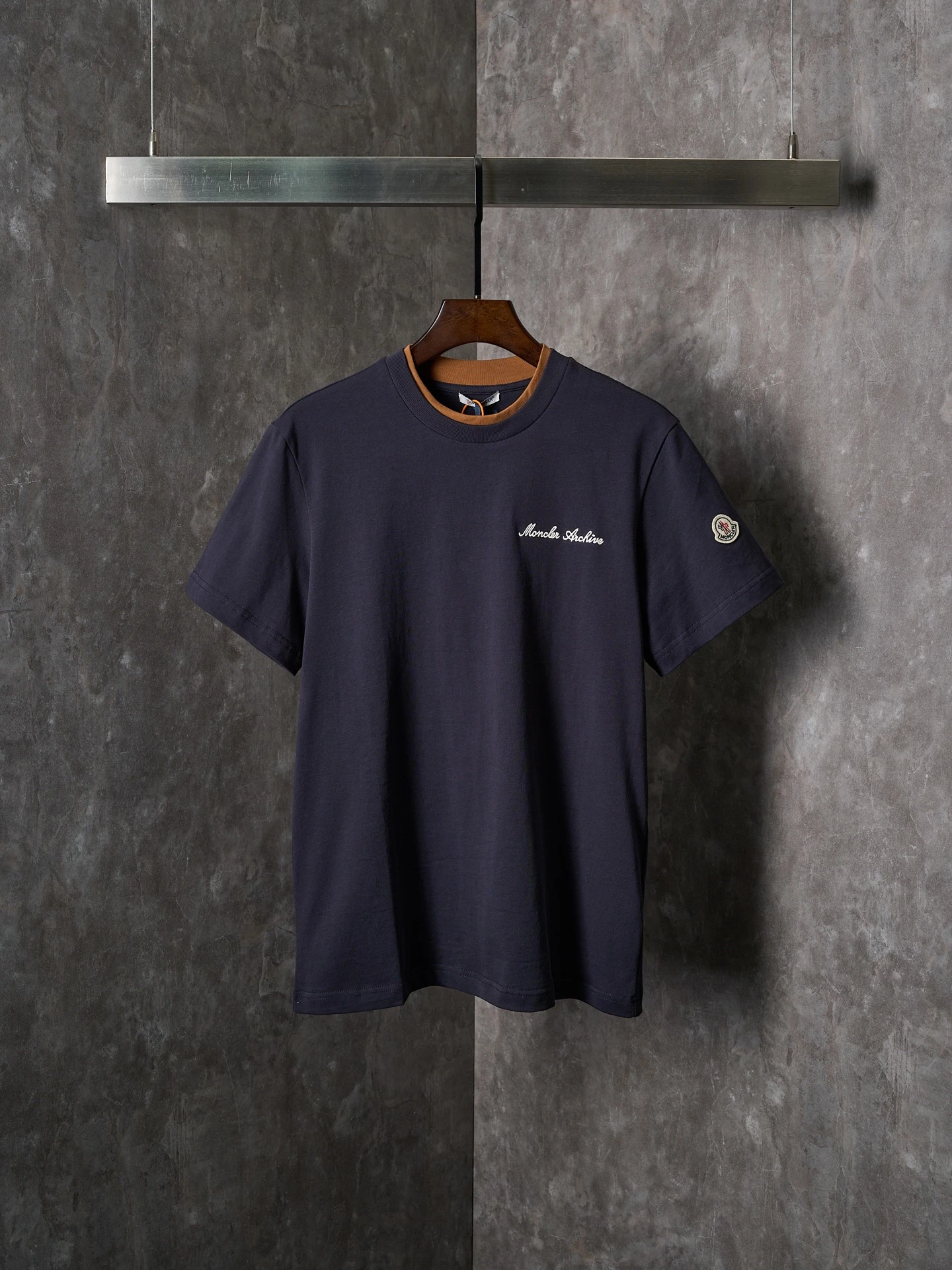 Moncler T-Shirt — eed07bd6