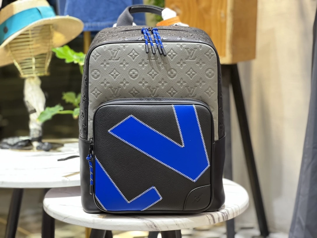 Louis Vuitton Bag — 62835d70