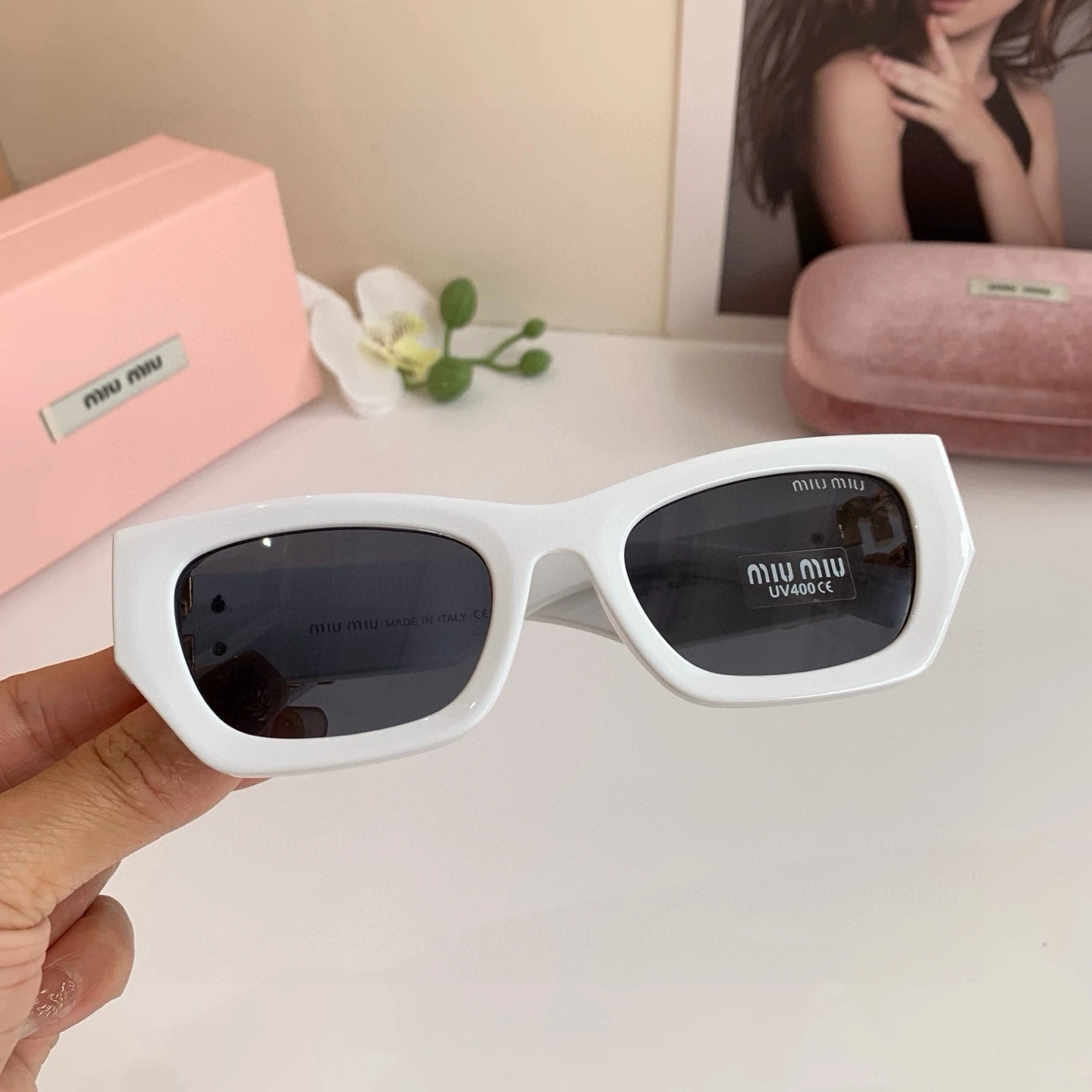 Miu Miu Eyewear — a0197820
