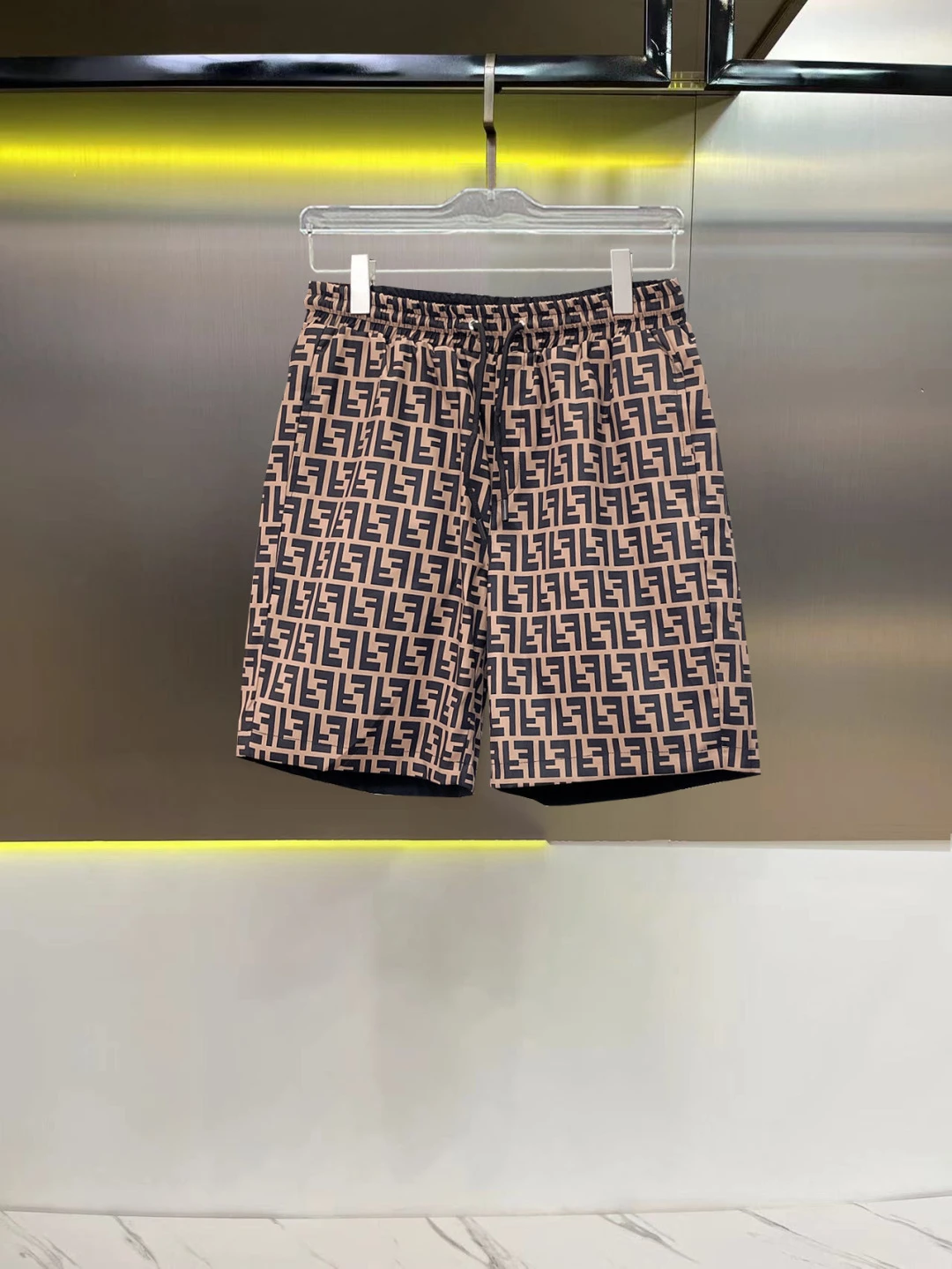 Fendi Shorts — 3c41b8df