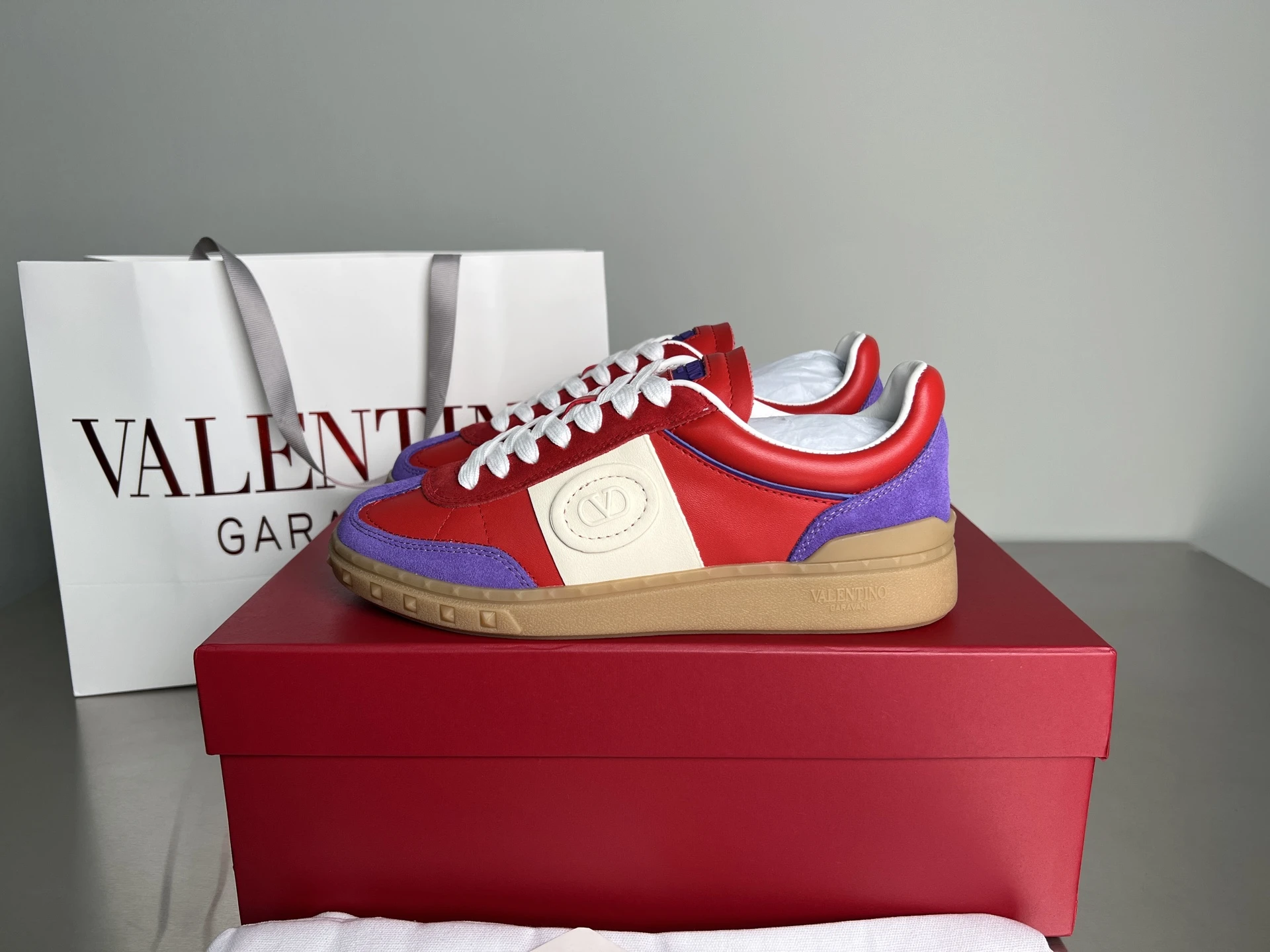 Valentino Sneakers — 13983732
