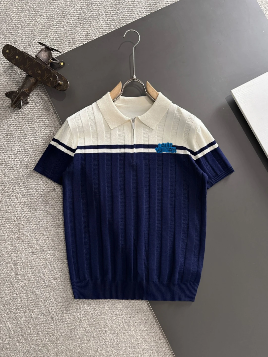 Louis Vuitton T-Shirt — e489f234