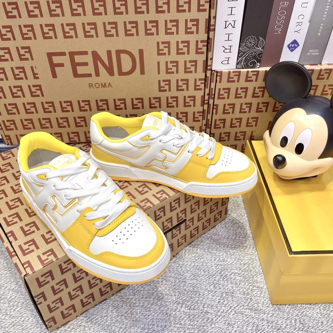 Fendi Sneakers — 64335f19