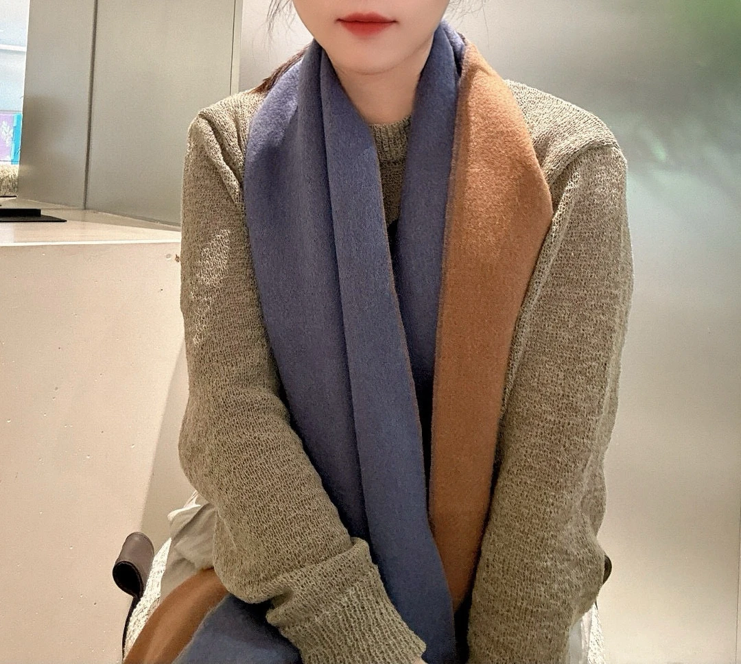 Loewe Scarves — e4286d93