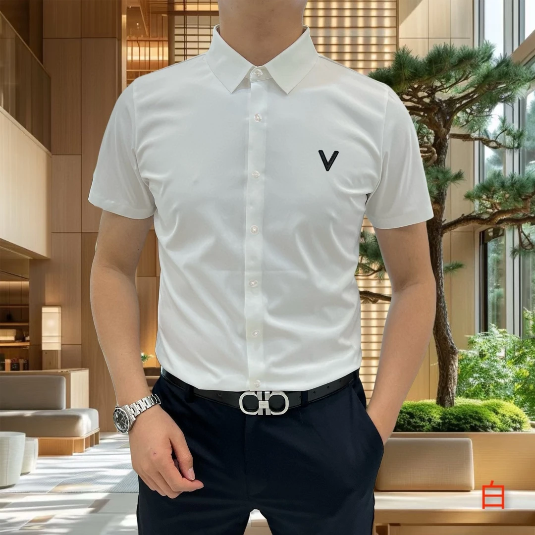 Louis Vuitton T-Shirt — e49d223b