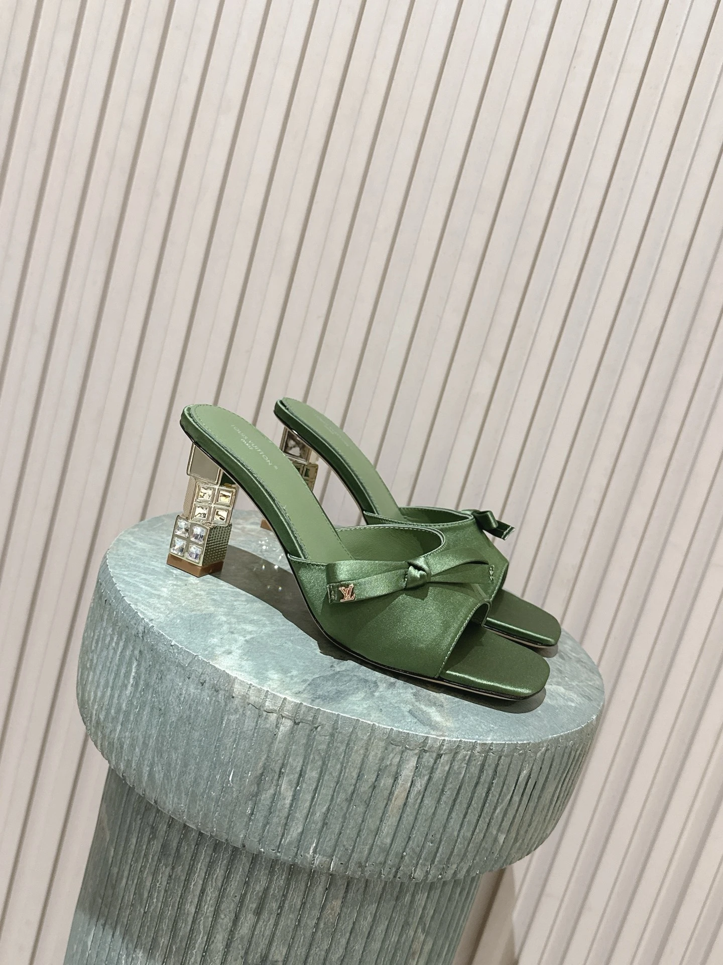 Louis Vuitton Sandals — fee1df85