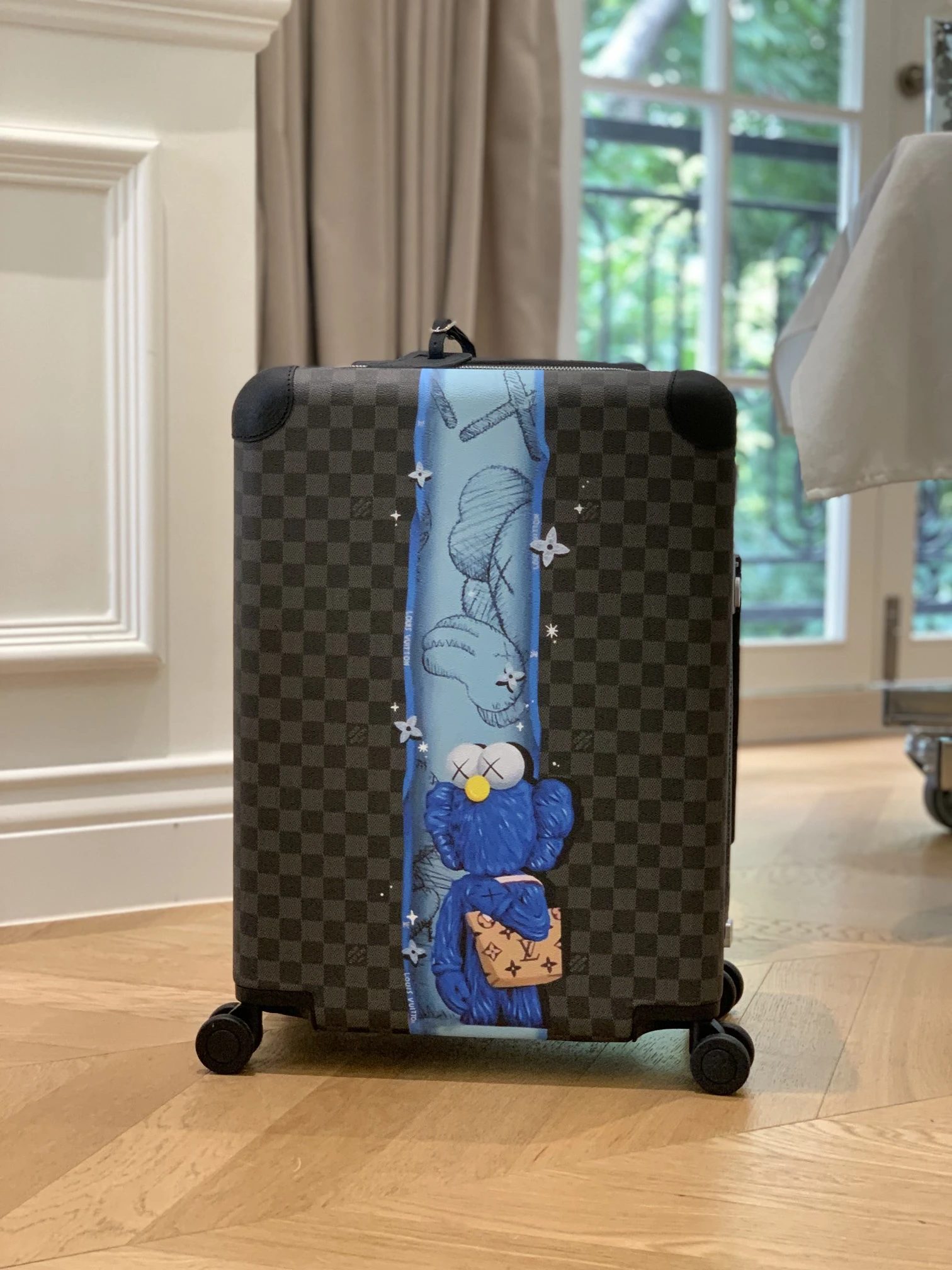 Louis Vuitton Luggage — f9ef2771