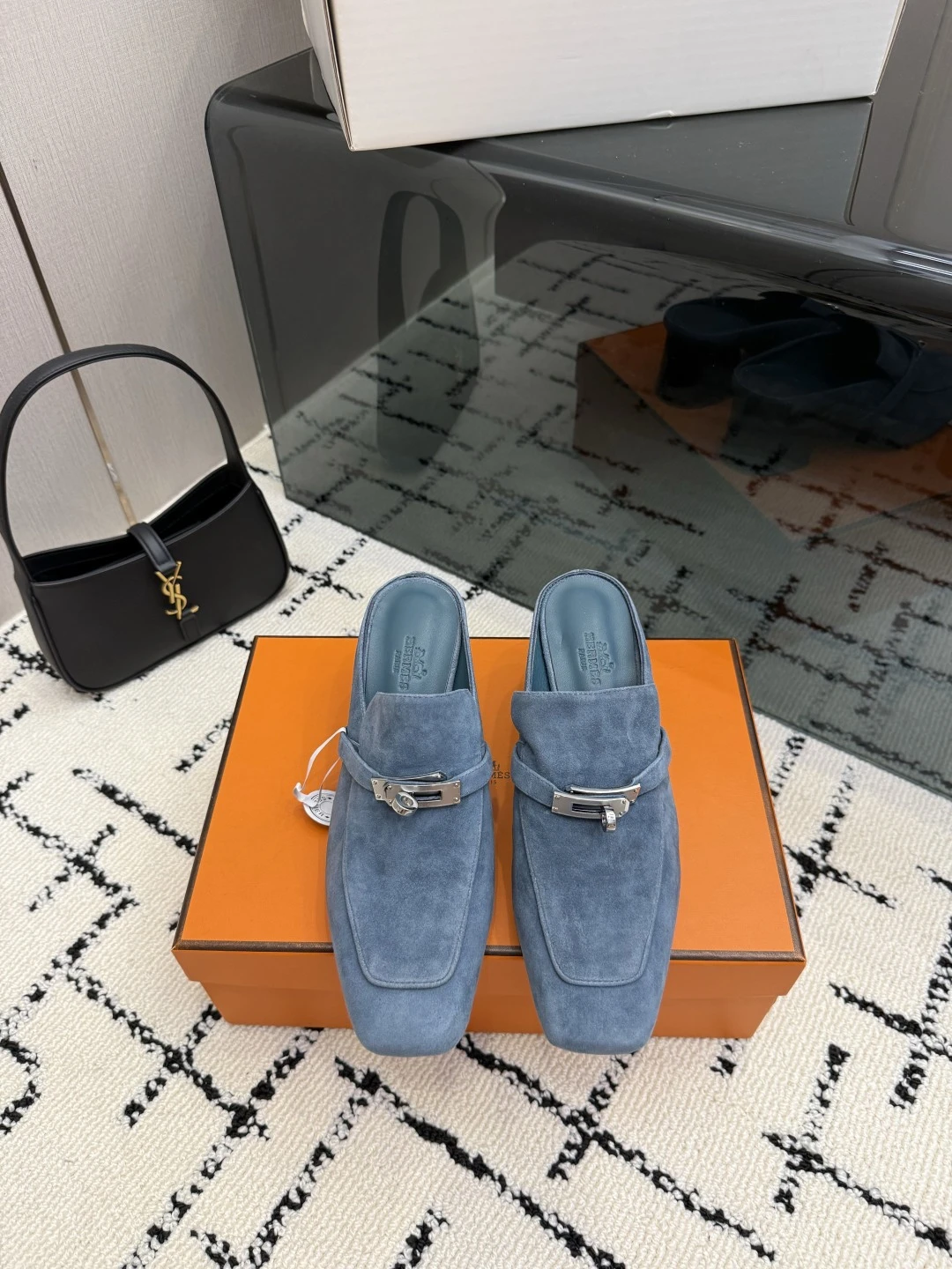 Hermès Sandals — f7a54253