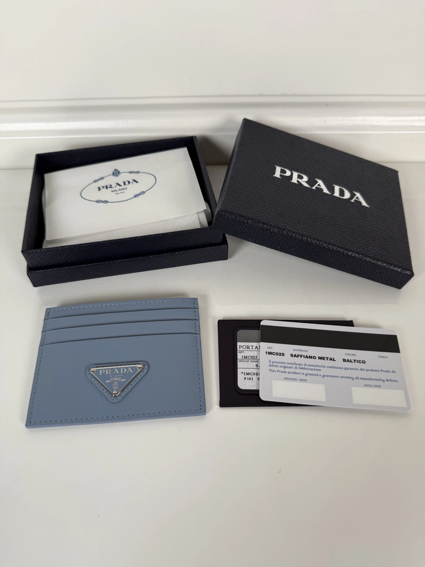 Cardholders — 7dd41c08