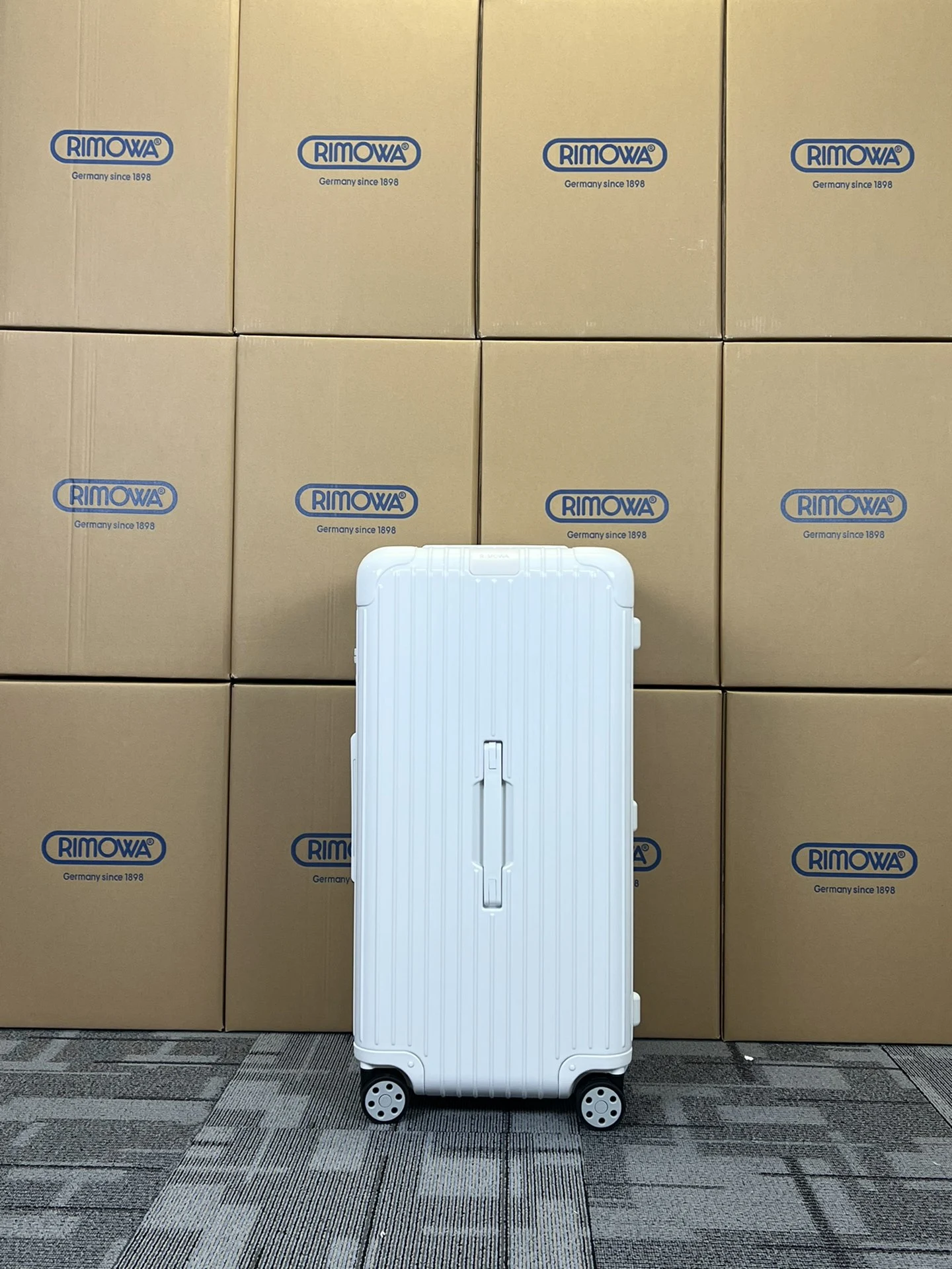 Luggage — caaef5d3