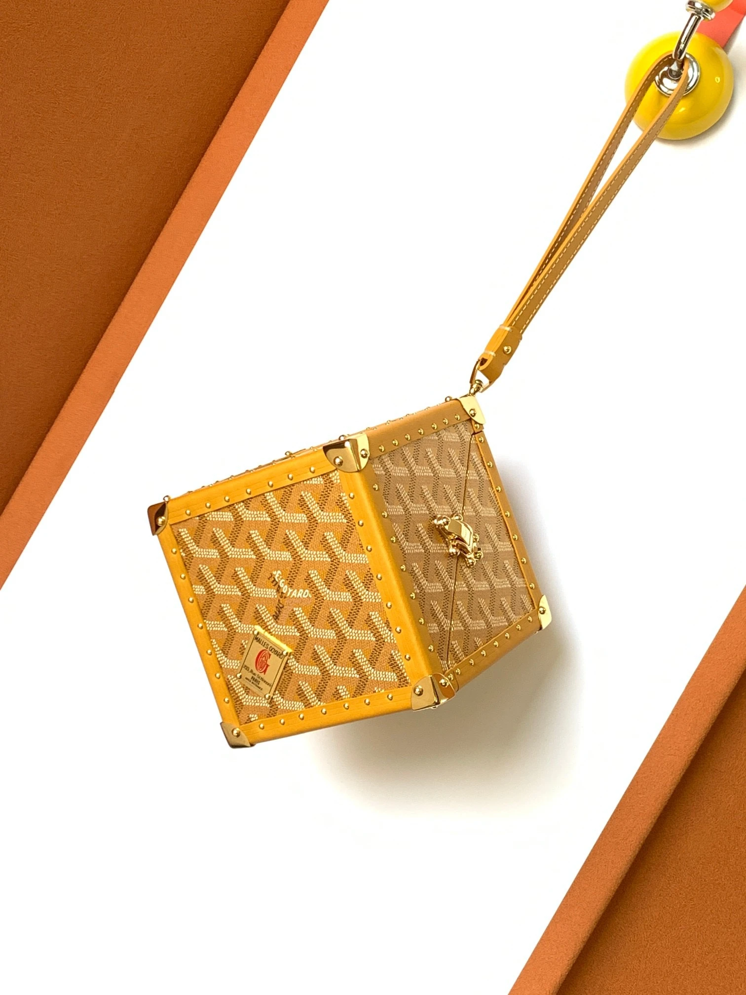 Goyard Luggage — 87926b80