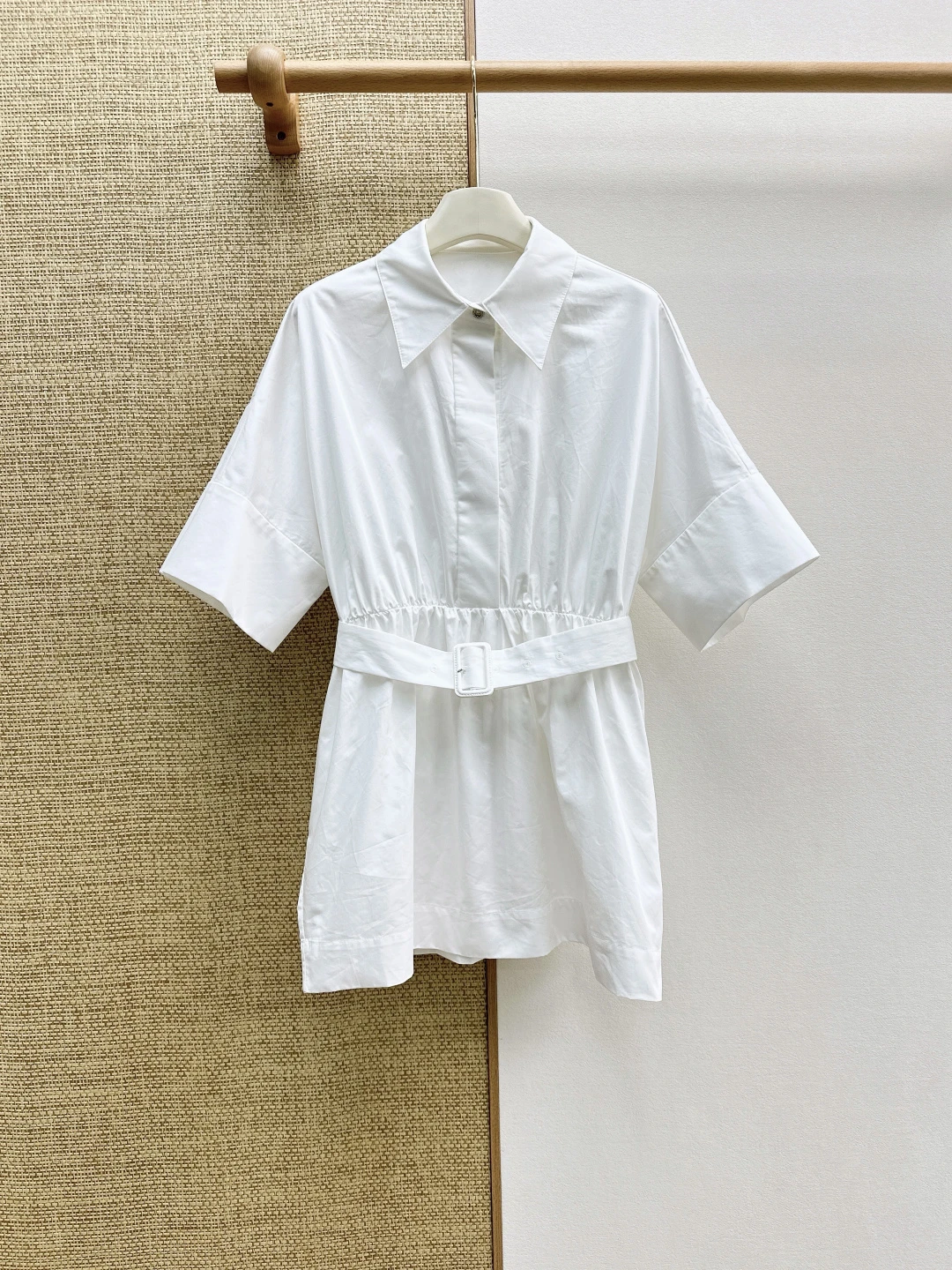 Dresses — 97934b4e