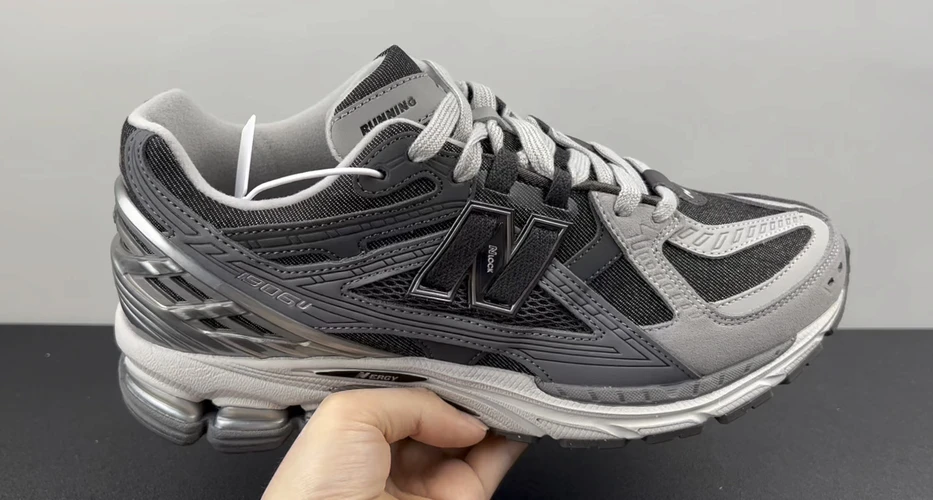New Balance Shoes — a613fa9b