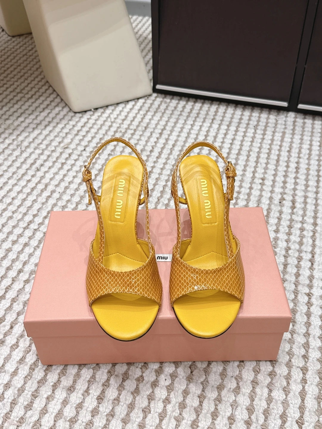 Miu Miu Slippers — d5c05167