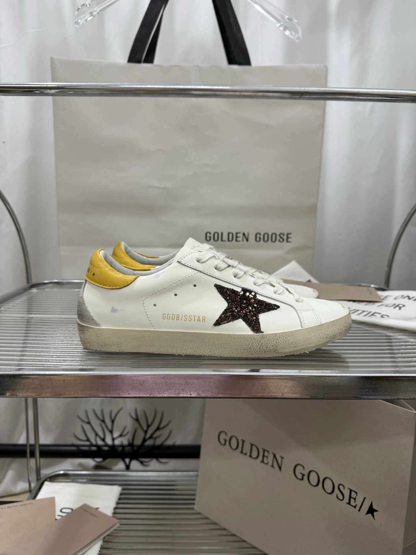 Golden Goose Sneakers — 6756fcf3