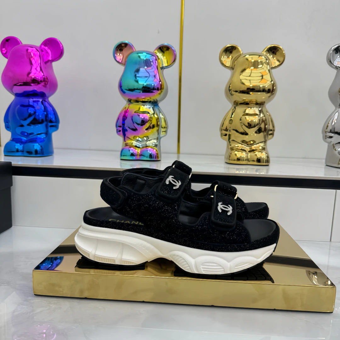 Chanel Slippers — ddd314d2