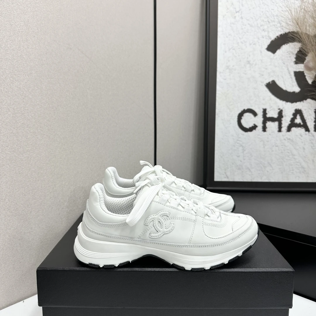 Chanel Sneakers — c54692c7